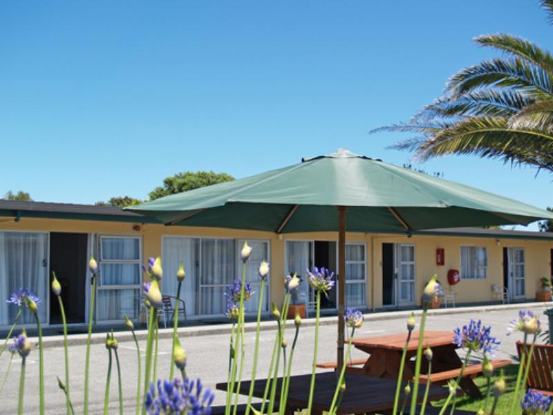 Charles Court Motel Greymouth Exteriör bild
