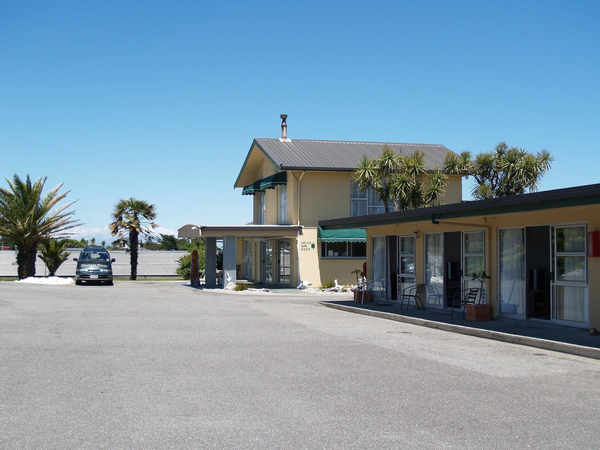 Charles Court Motel Greymouth Exteriör bild