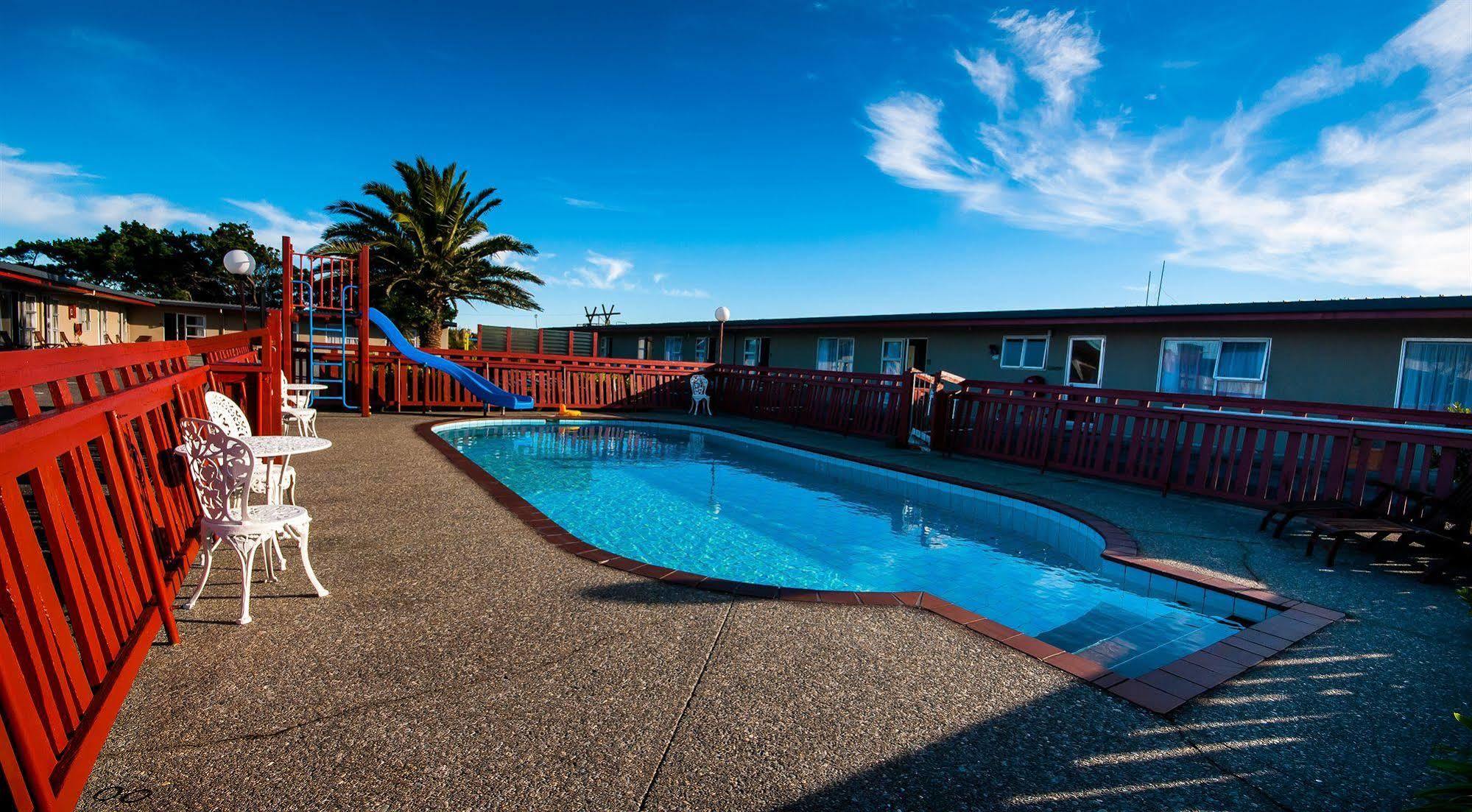 Charles Court Motel Greymouth Exteriör bild