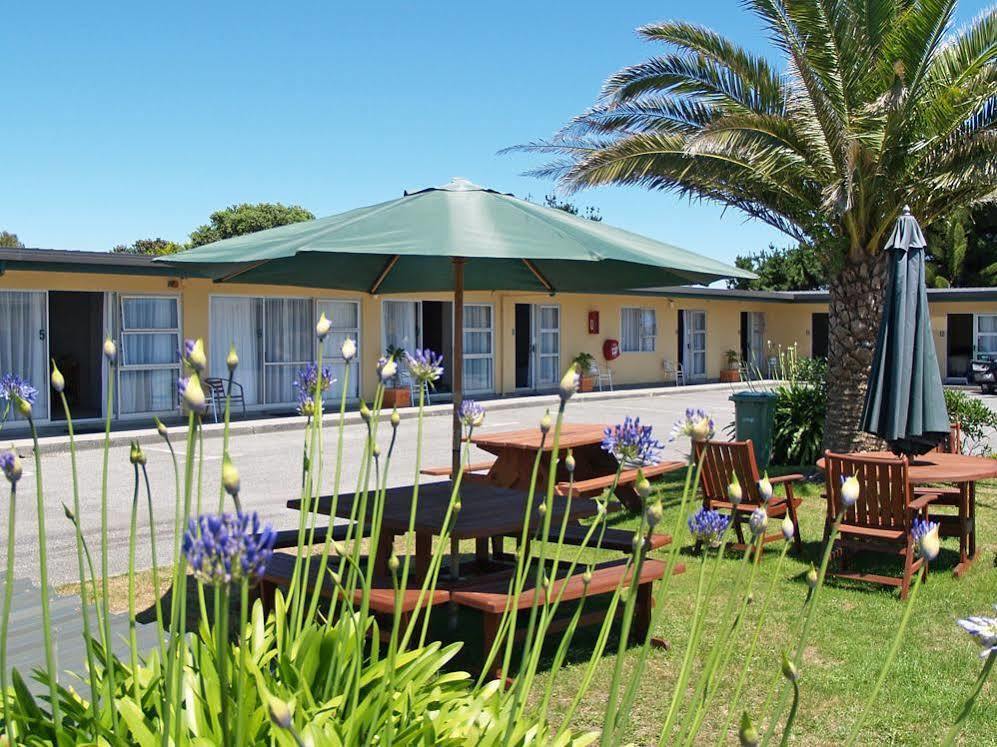 Charles Court Motel Greymouth Exteriör bild