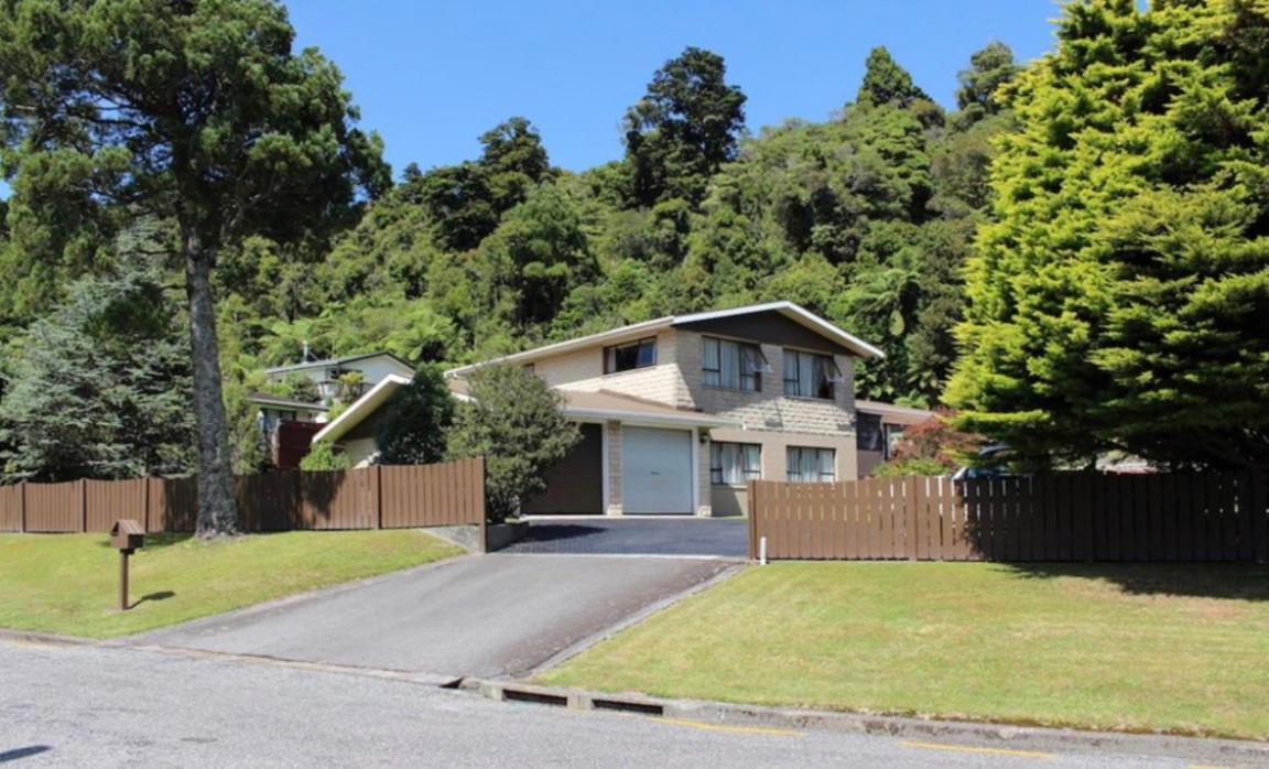 Charles Court Motel Greymouth Exteriör bild
